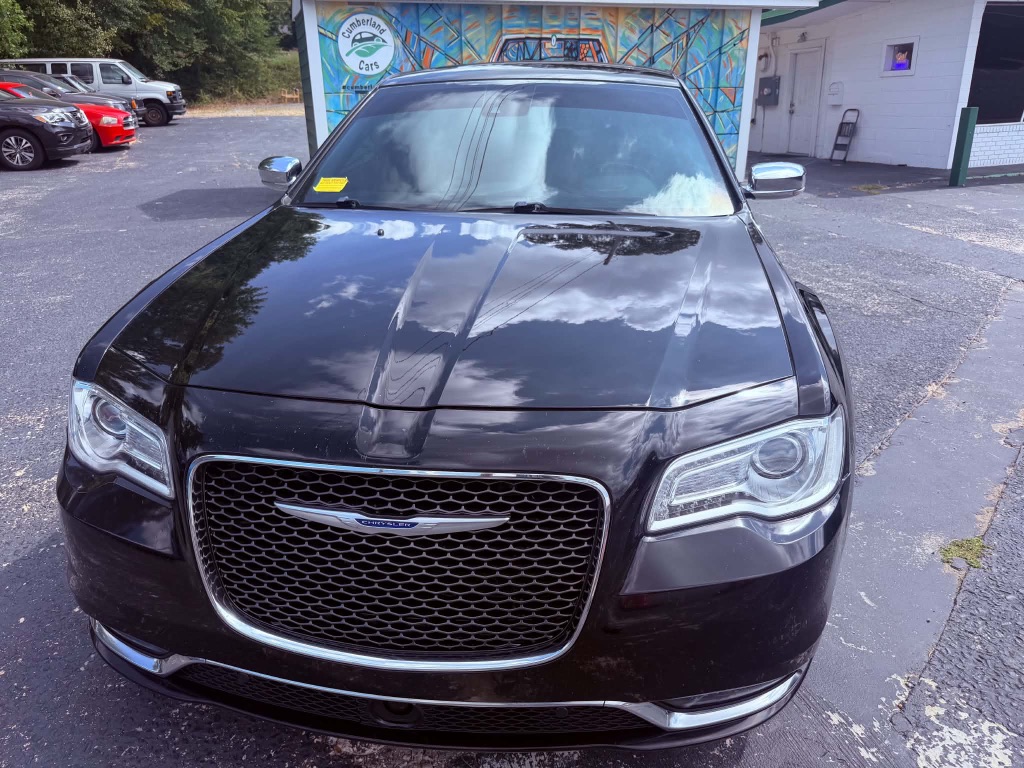 2019 Chrysler 300 - $13,999