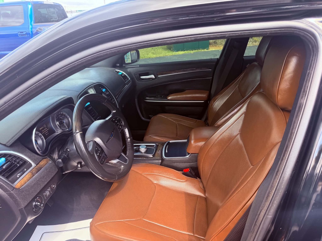 2019 Chrysler 300 - $13,999
