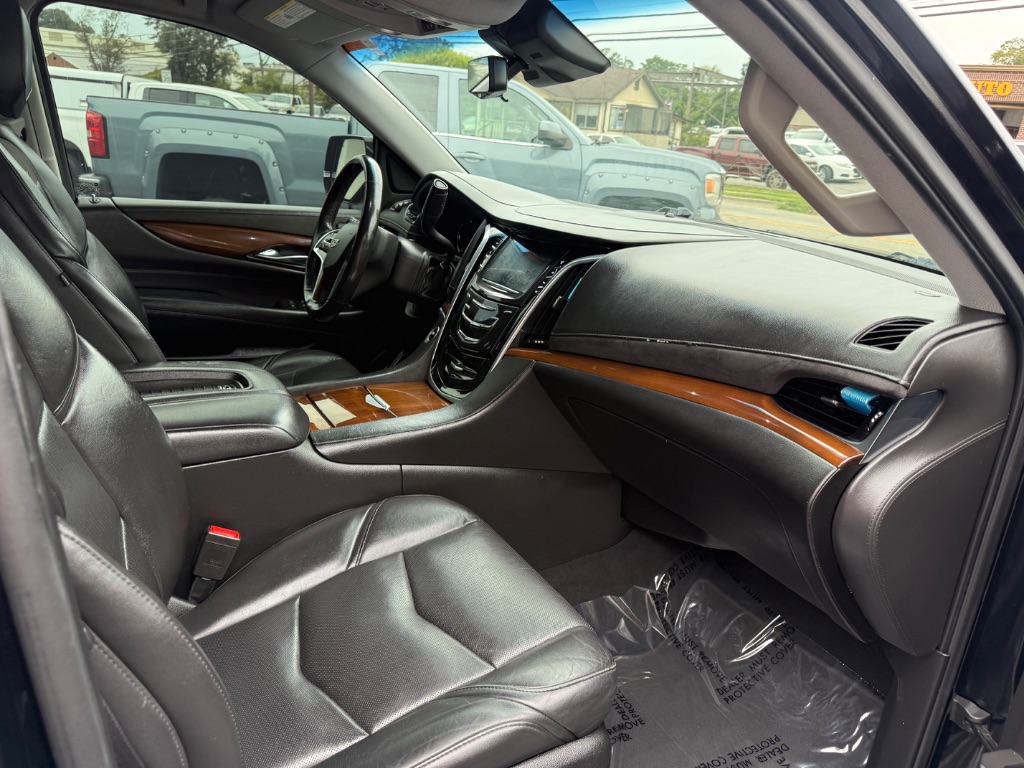 2020 Cadillac Escalade - $22,999