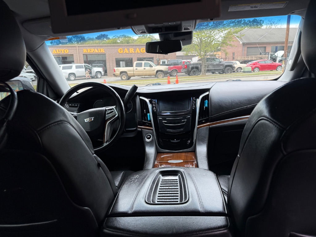 2020 Cadillac Escalade - $22,999