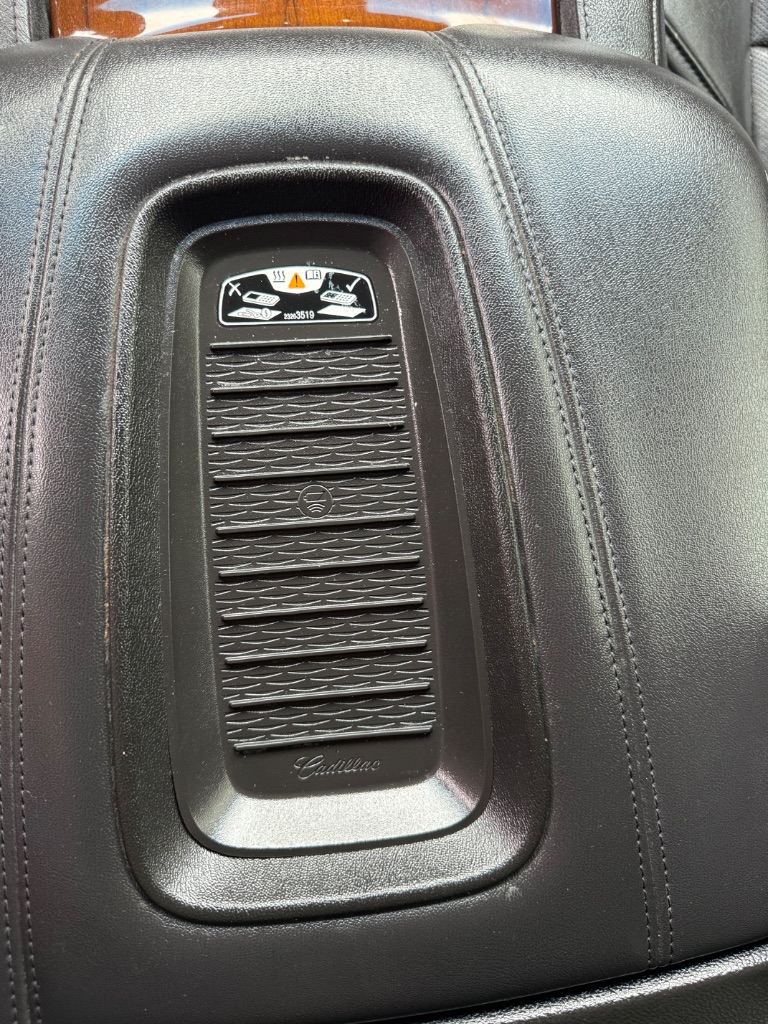 2020 Cadillac Escalade - $22,999