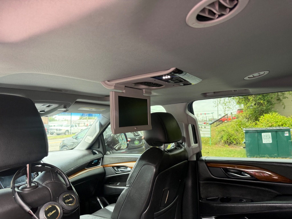 2020 Cadillac Escalade - $22,999