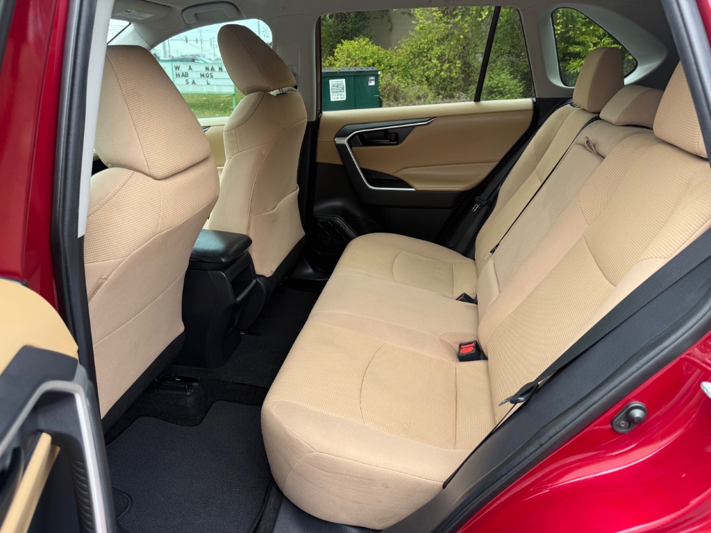 2020 Toyota RAV4 - $18,999