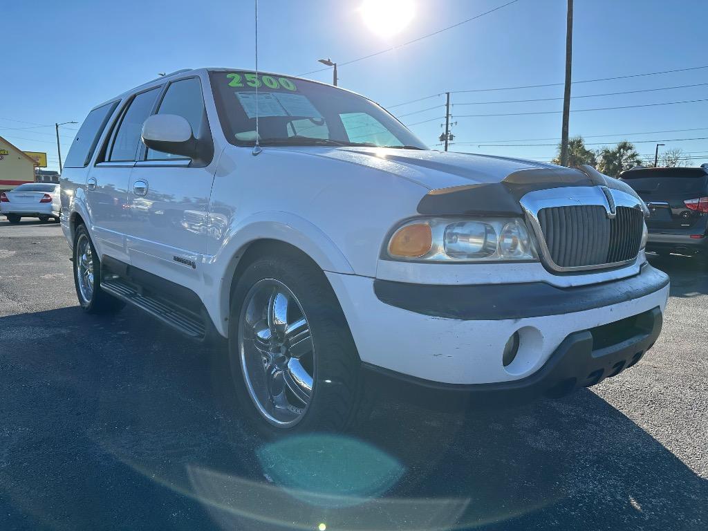1999 Lincoln Navigator - $2,500