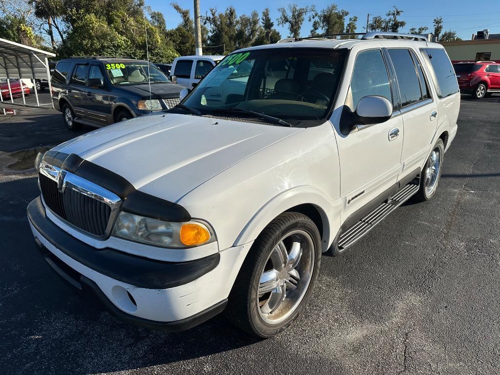 1999 Lincoln Navigator - $2,500