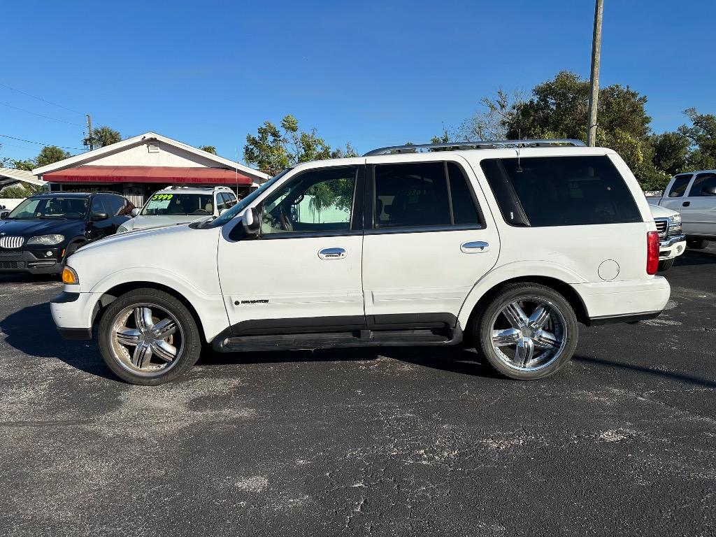 1999 Lincoln Navigator - $2,500