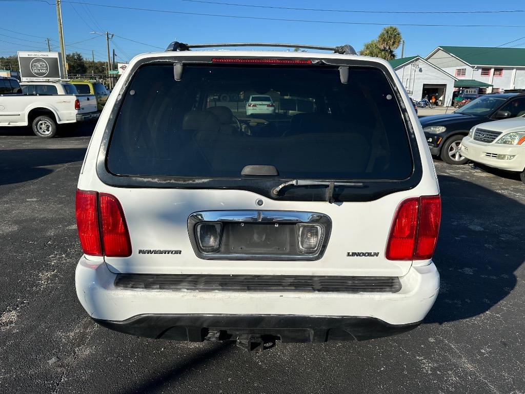 1999 Lincoln Navigator - $2,500