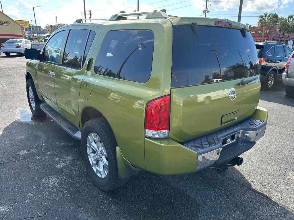 2004 Nissan Armada SE photo