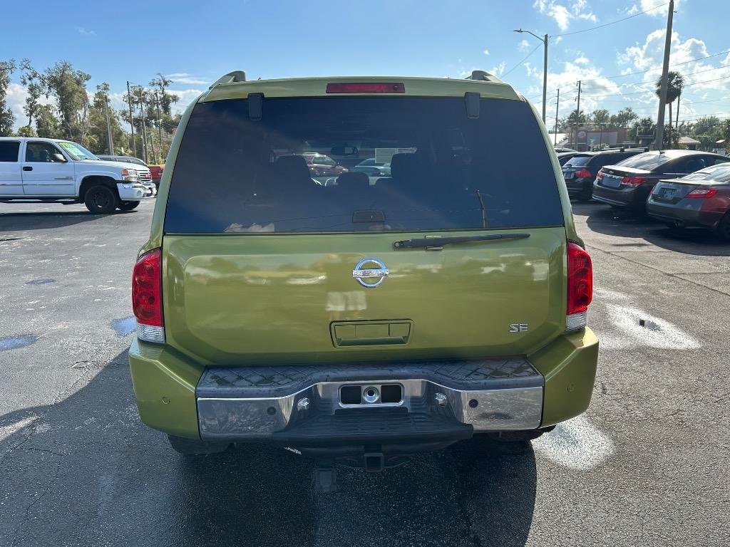 2004 Nissan Armada SE photo