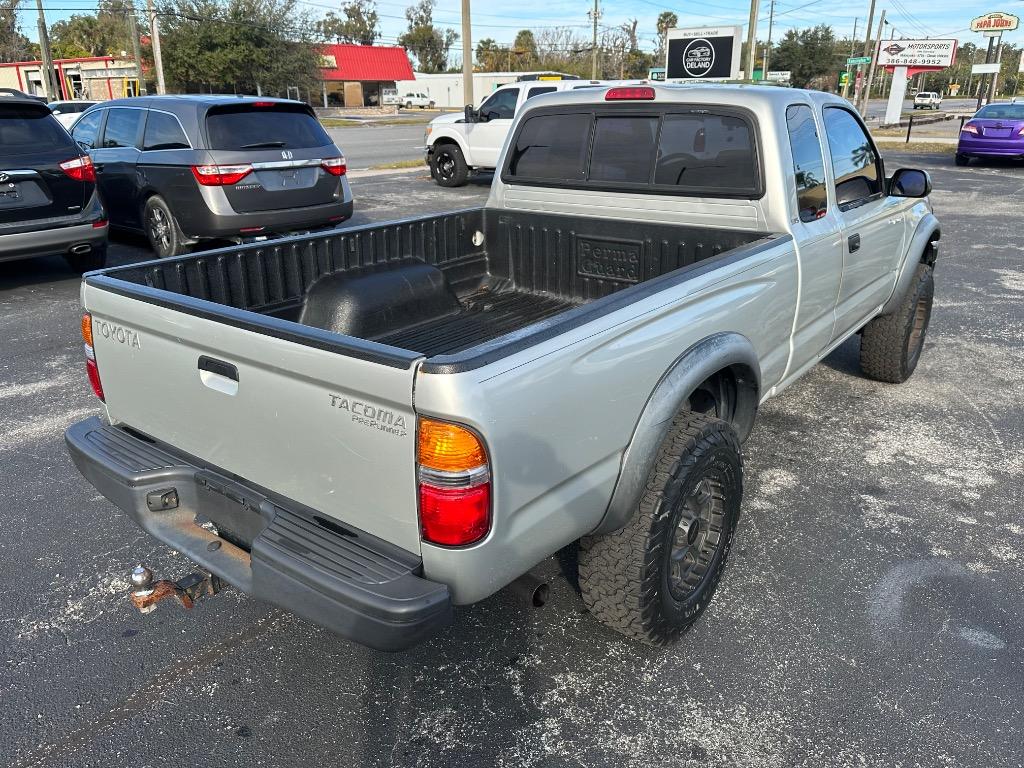 2004 Toyota Tacoma PreRunner photo