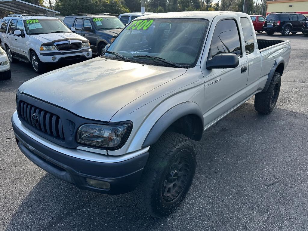 2004 Toyota Tacoma PreRunner photo