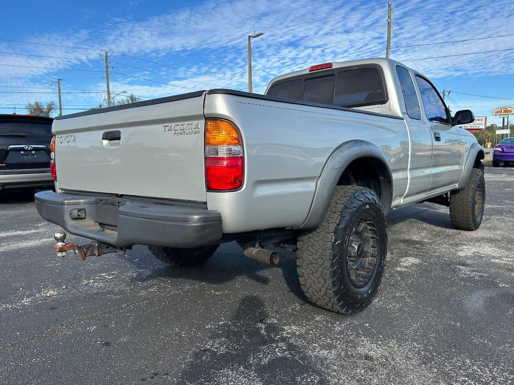 2004 Toyota Tacoma PreRunner photo