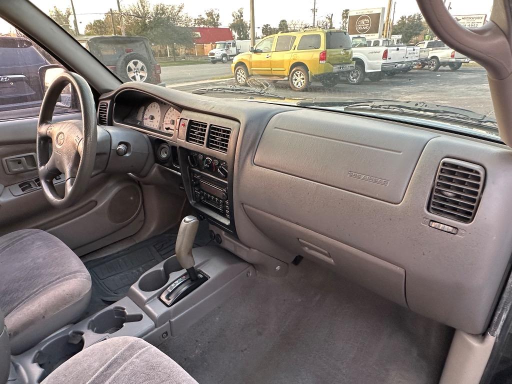 2001 Toyota Tacoma Prerunner photo