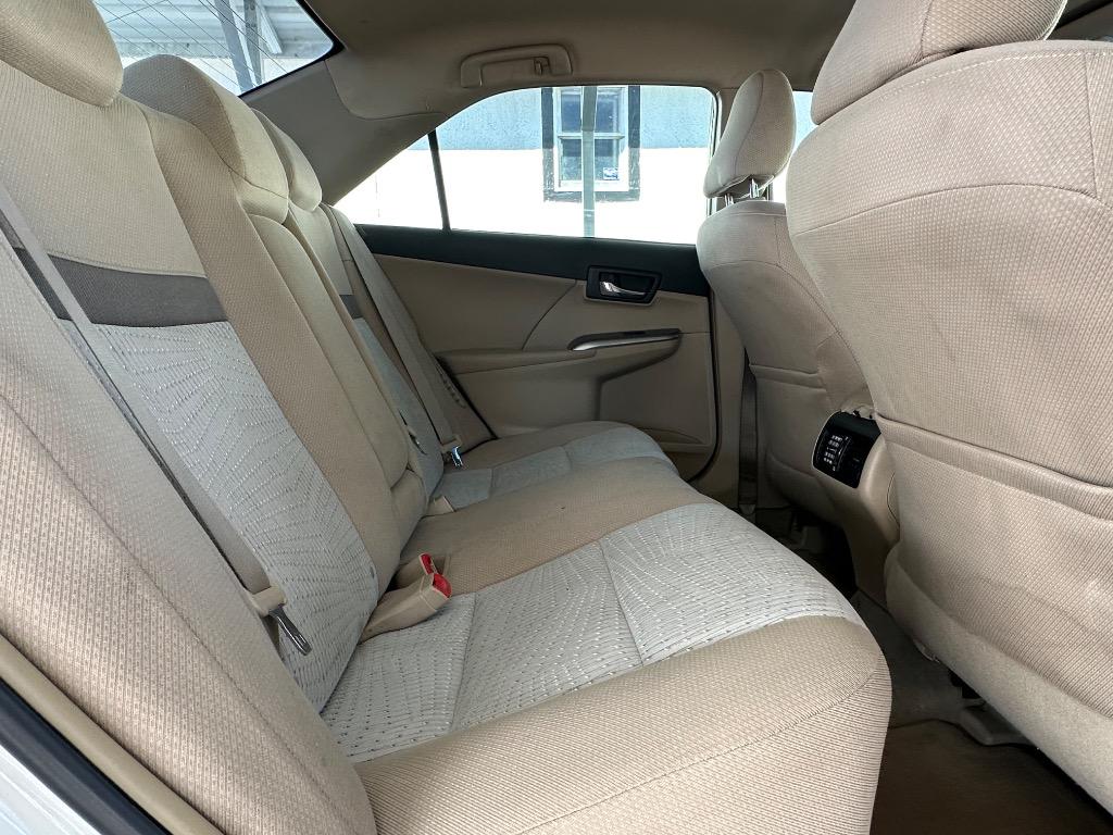 2013 Toyota Camry Hybrid LE photo