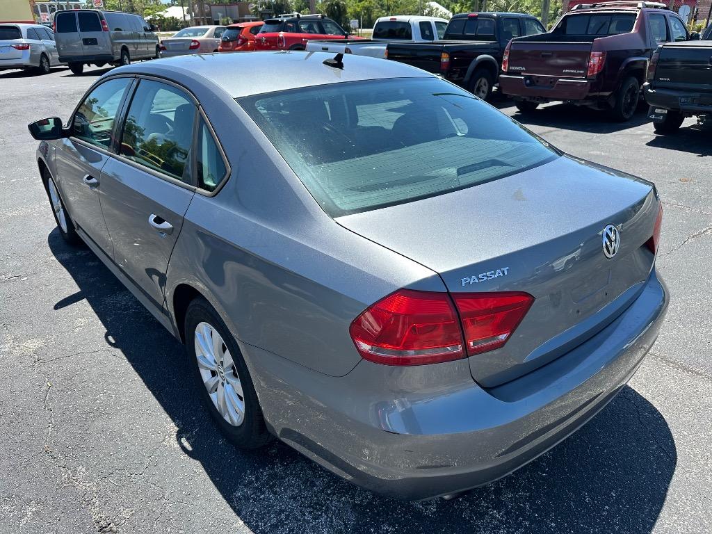 2015 Volkswagen Passat Wolfsburg photo
