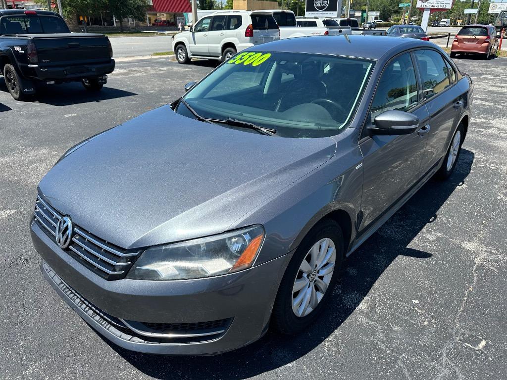 2015 Volkswagen Passat Wolfsburg photo