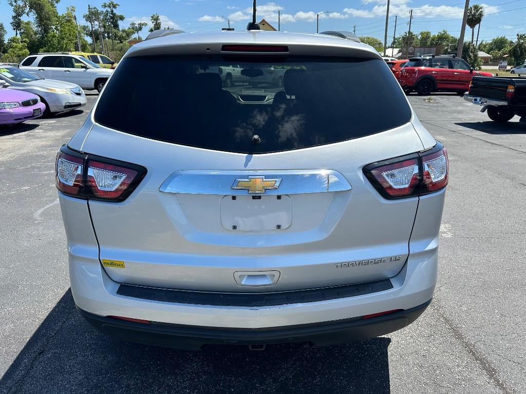 2016 Chevrolet Traverse LS photo