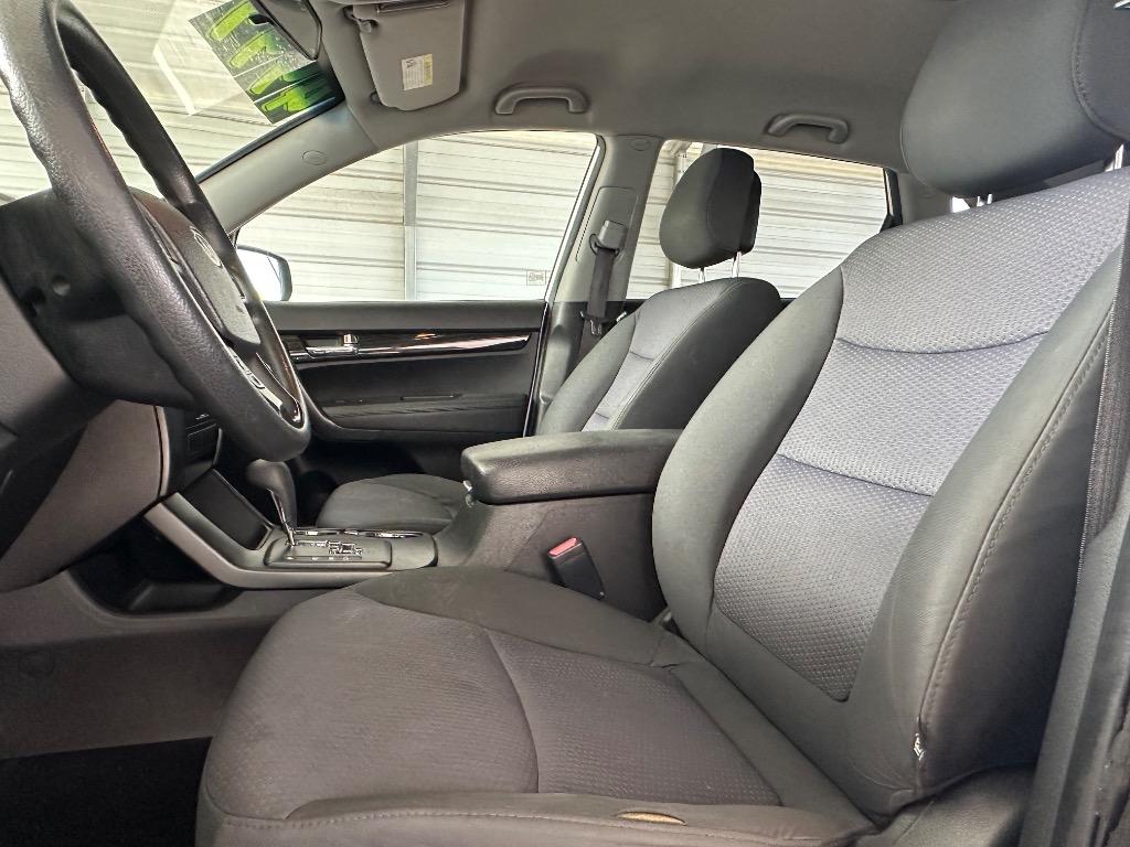 2013 Kia Sorento LX photo