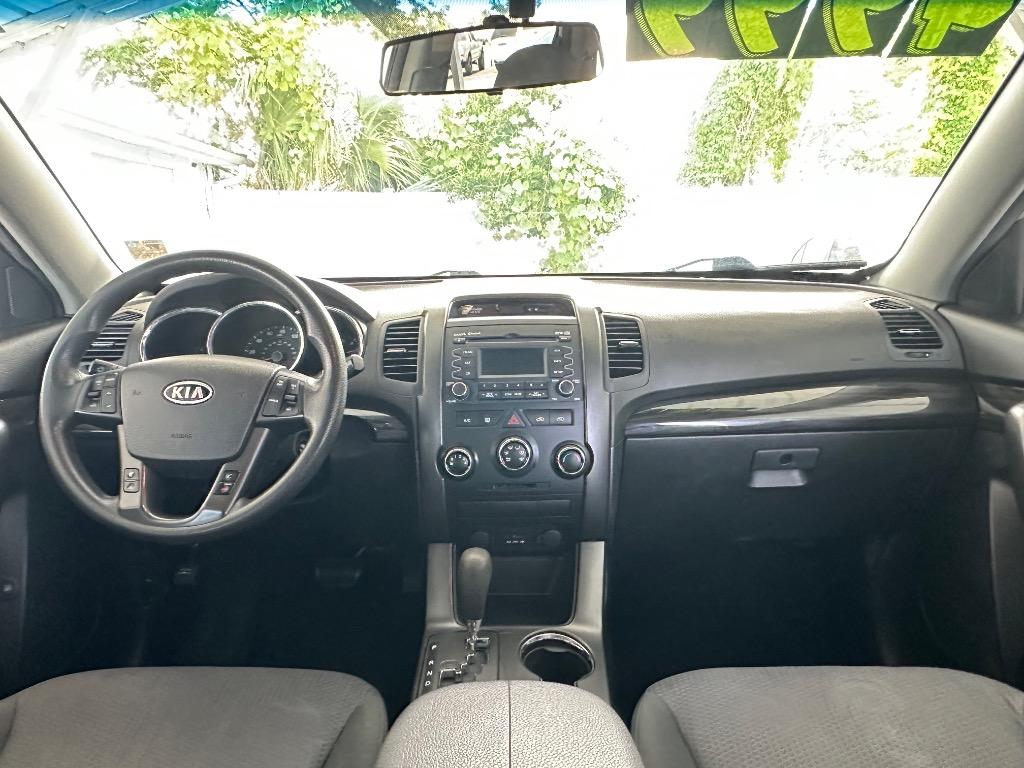 2013 Kia Sorento LX photo