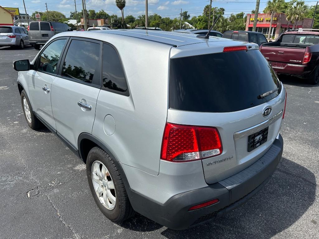 2013 Kia Sorento LX photo