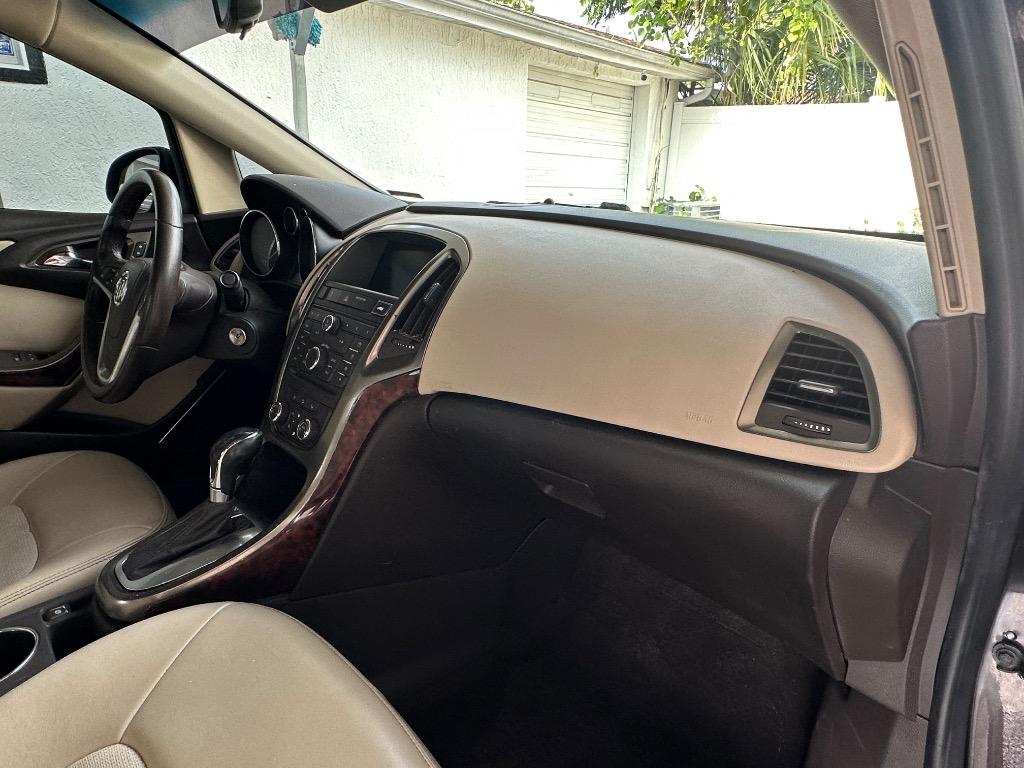 2013 Buick Verano photo