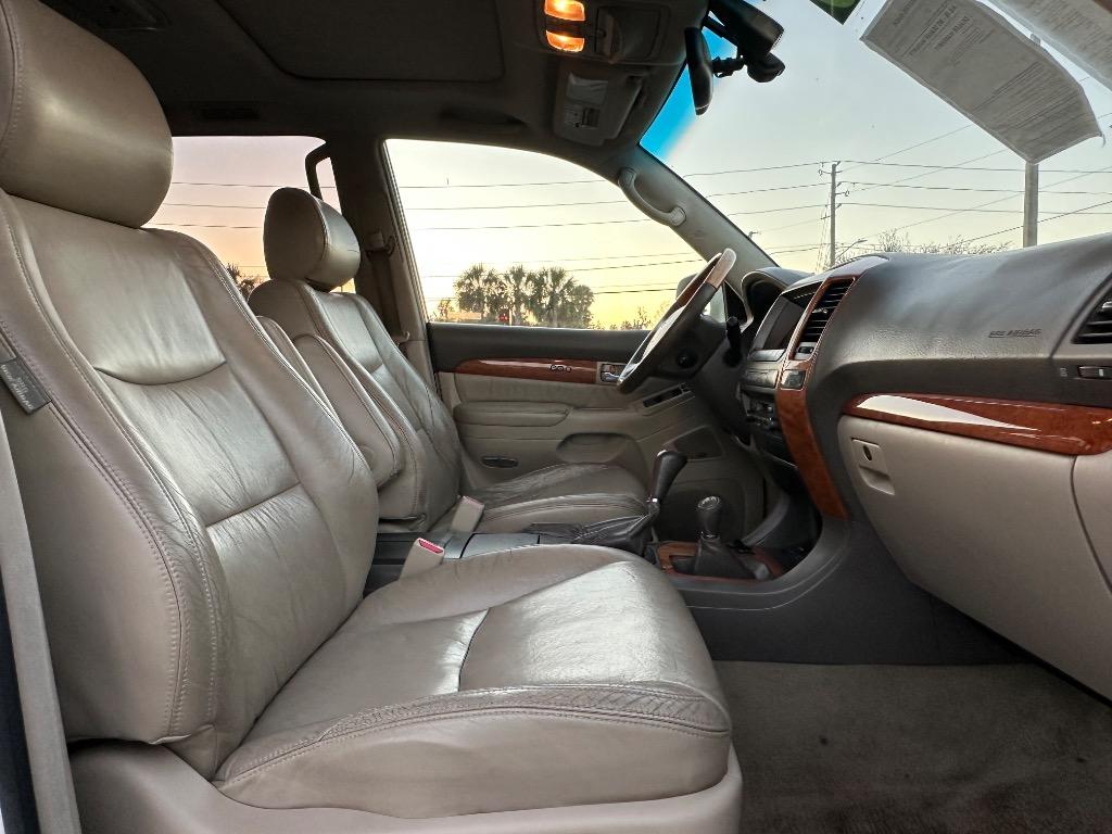2005 Lexus GX - $5,800