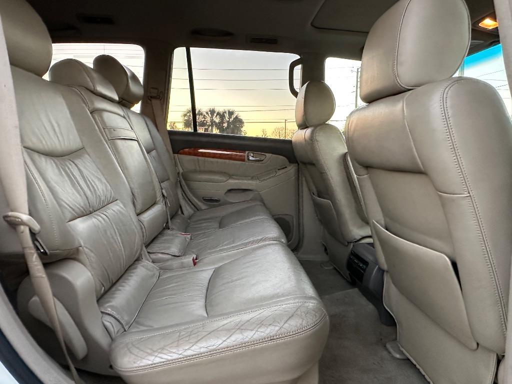 2005 Lexus GX - $5,800