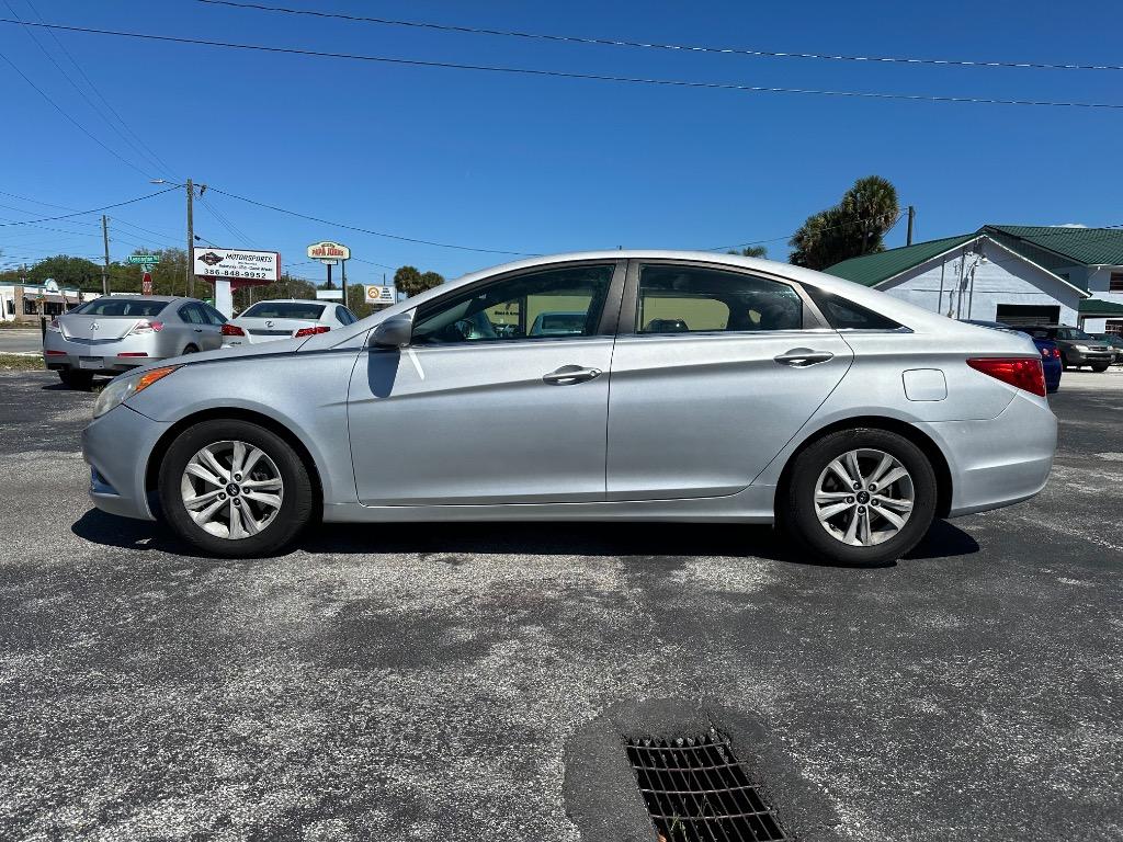 2011 Hyundai Sonata - $3,999
