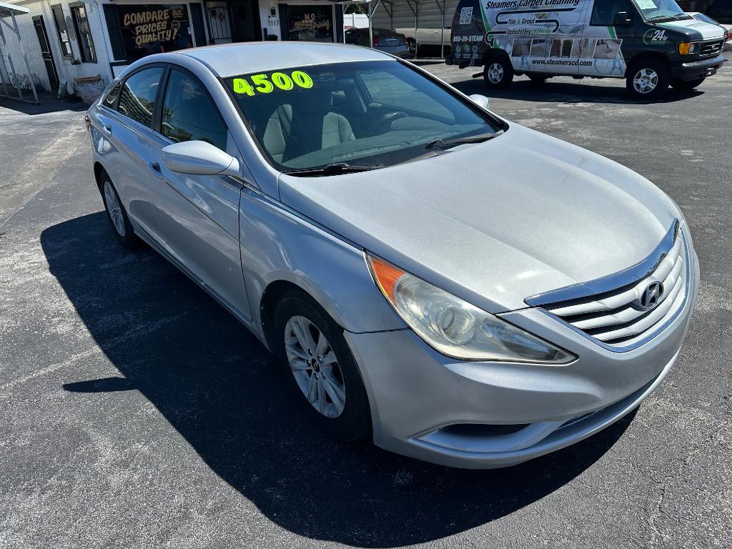 2011 Hyundai Sonata - $3,999