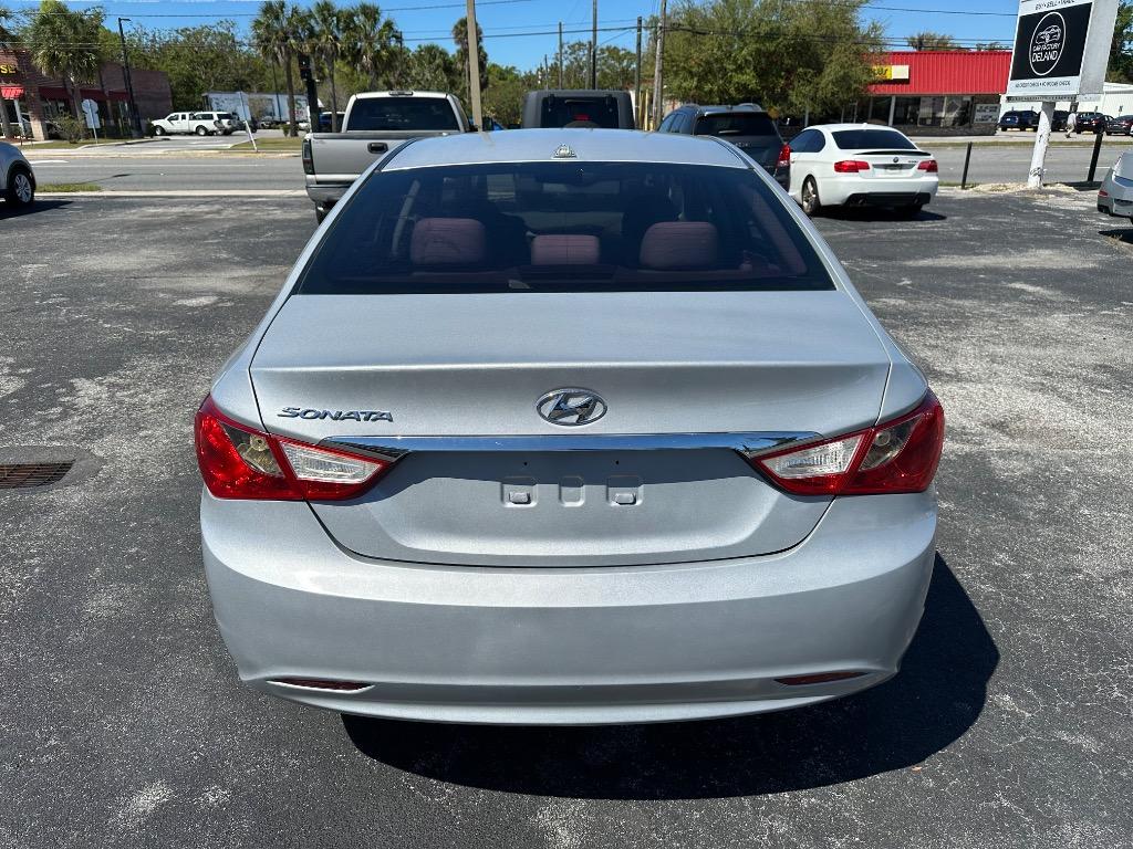 2011 Hyundai Sonata - $3,999