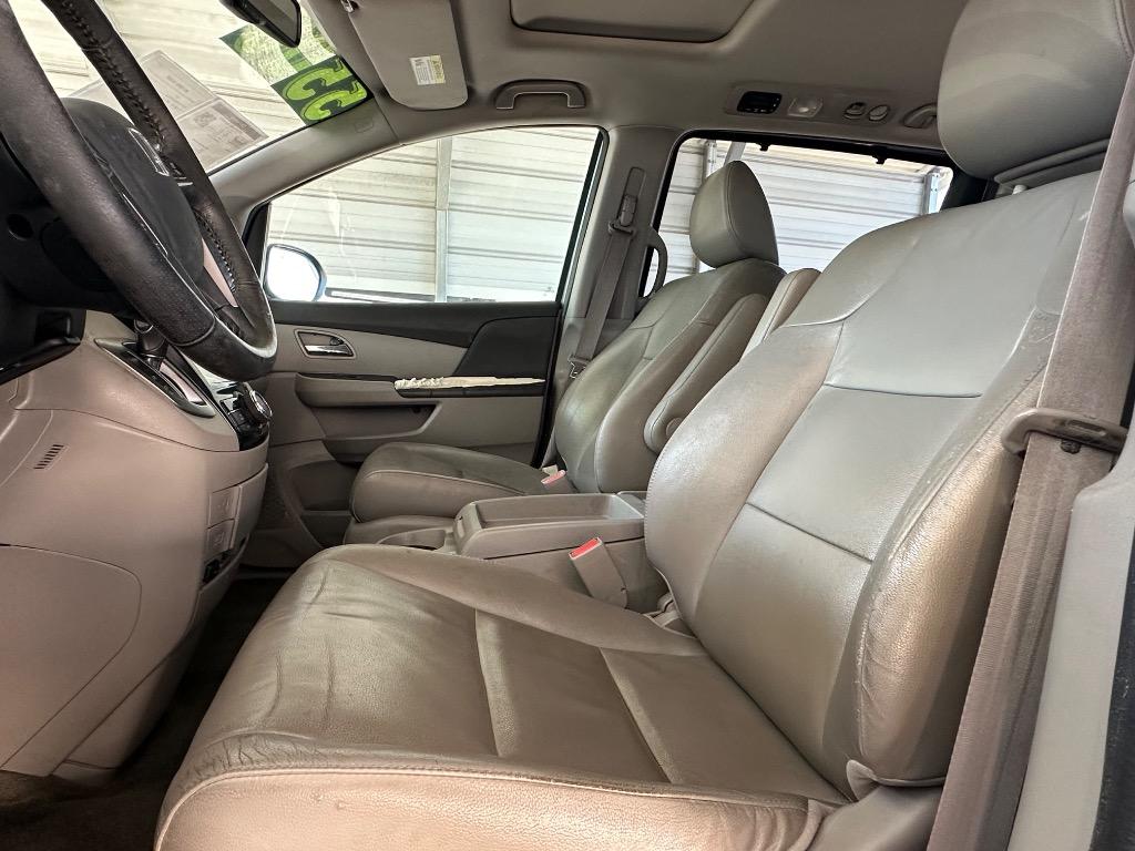 2014 Honda Odyssey - $5,500