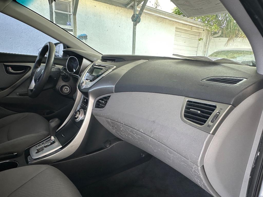 2012 Hyundai Elantra - $4,500