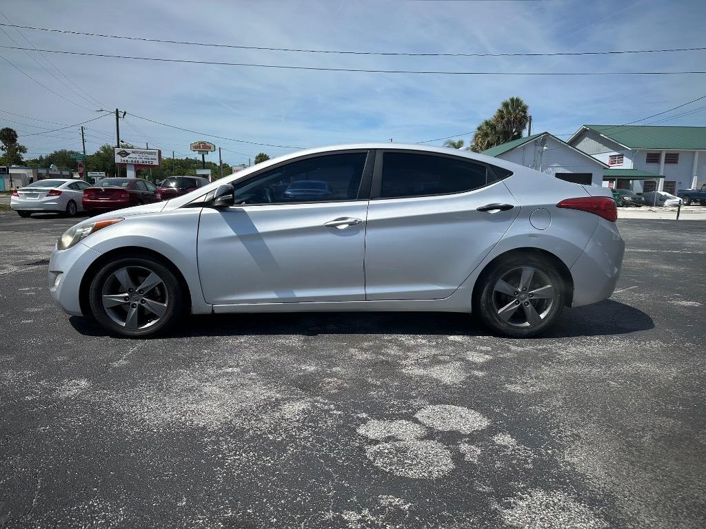 2012 Hyundai Elantra - $4,500
