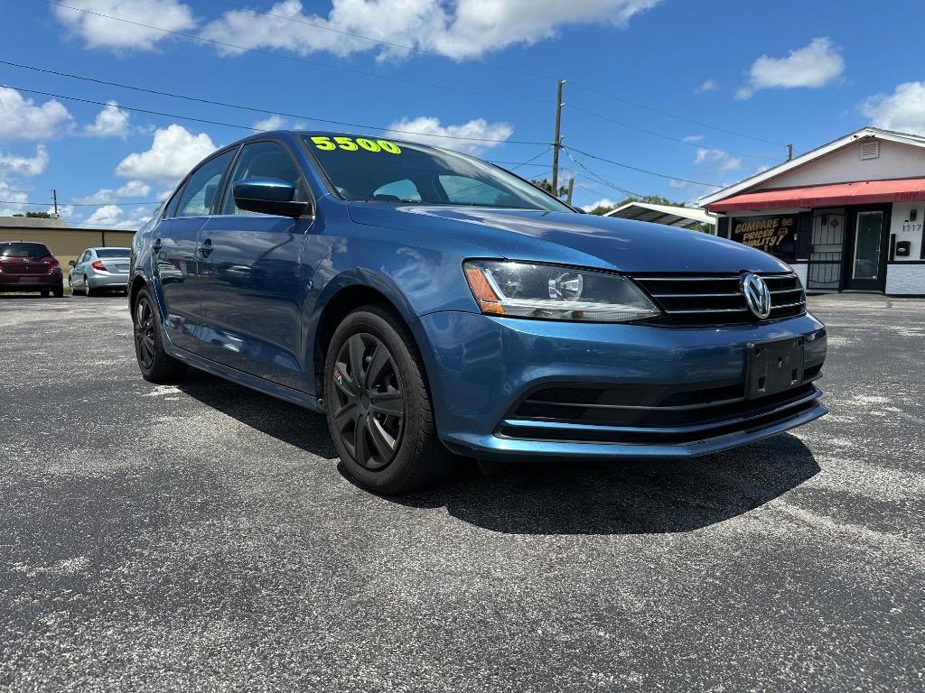 2017 Volkswagen Jetta - $5,500