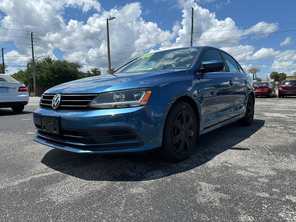 2017 Volkswagen Jetta - $5,500