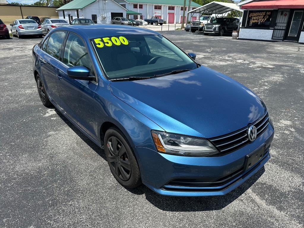 2017 Volkswagen Jetta - $5,500