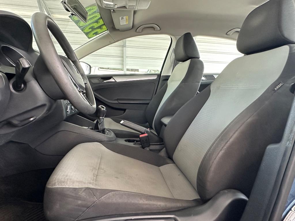 2017 Volkswagen Jetta - $5,500