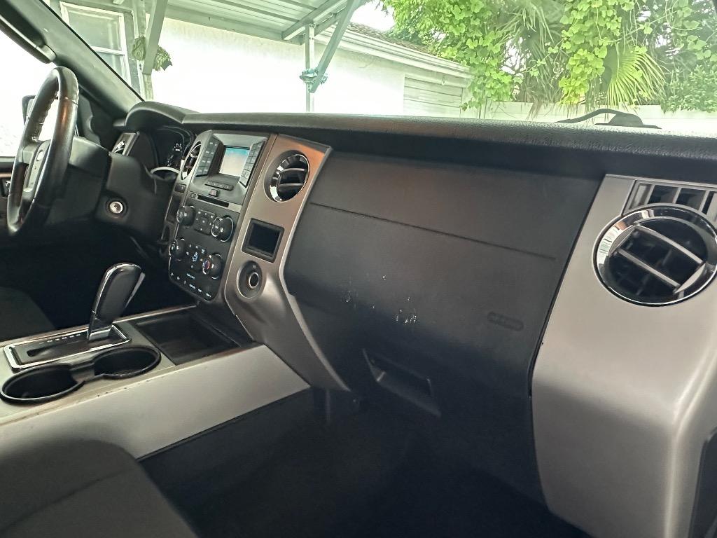 2017 Ford Expedition - $6,999