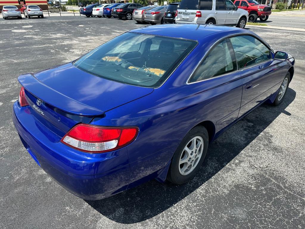 2000 Toyota Camry - $3,999
