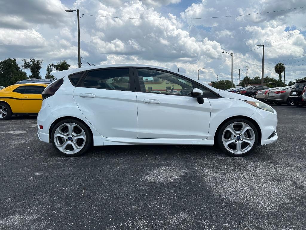 2015 Ford Fiesta - $3,999