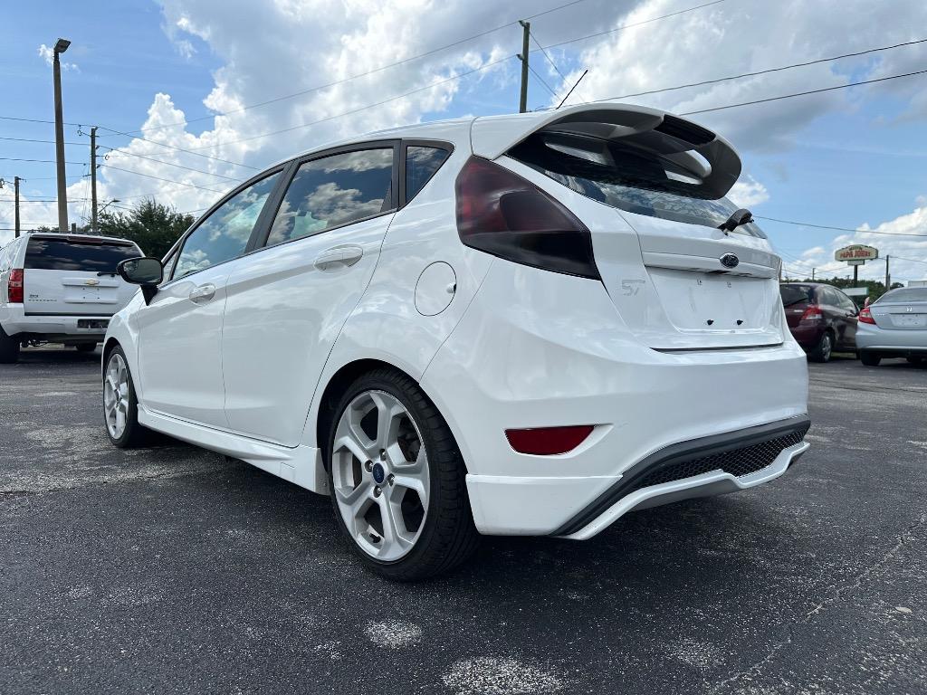 2015 Ford Fiesta - $3,999