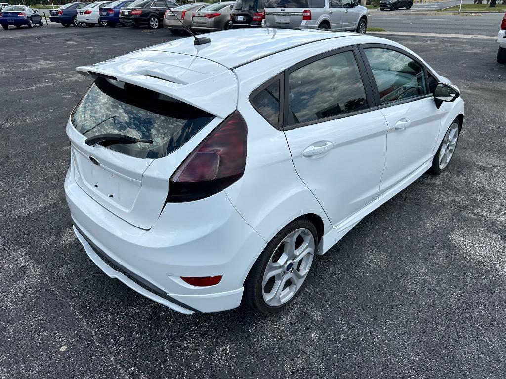 2015 Ford Fiesta - $3,999