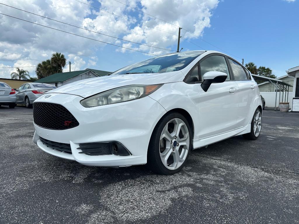 2015 Ford Fiesta - $3,999