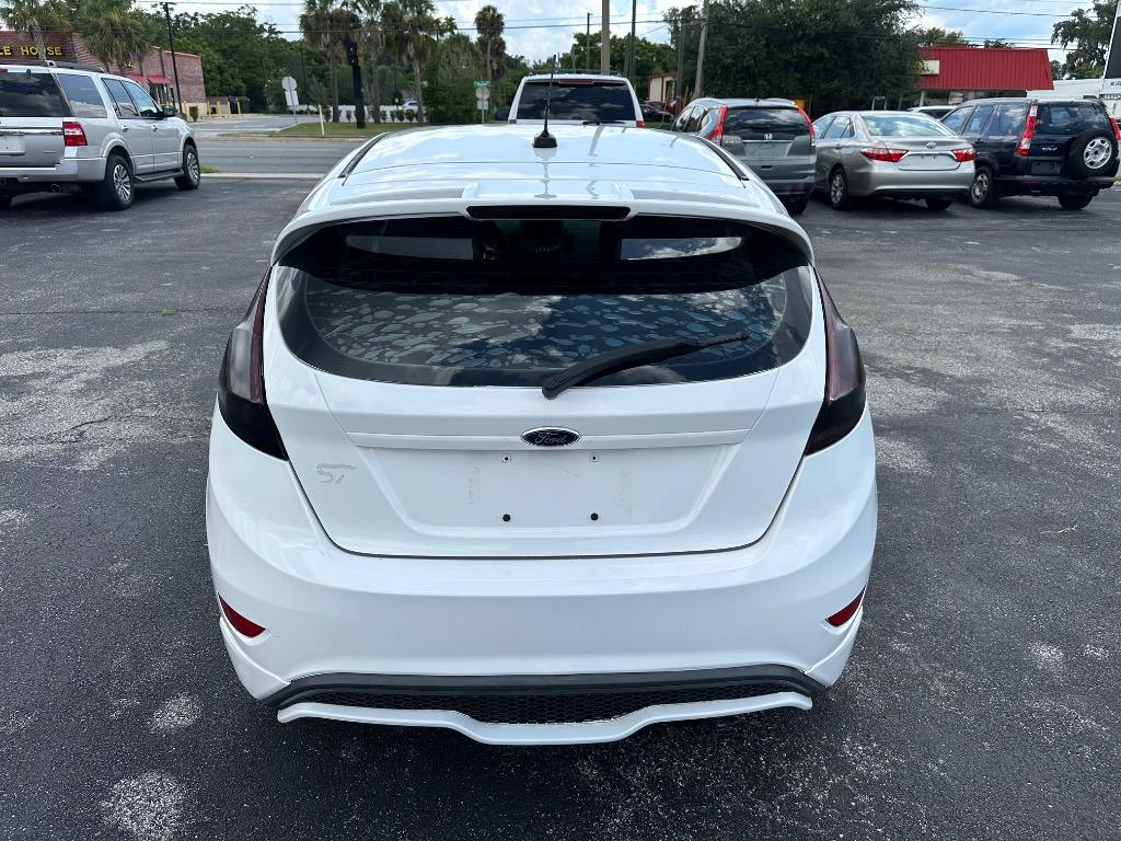 2015 Ford Fiesta - $3,999