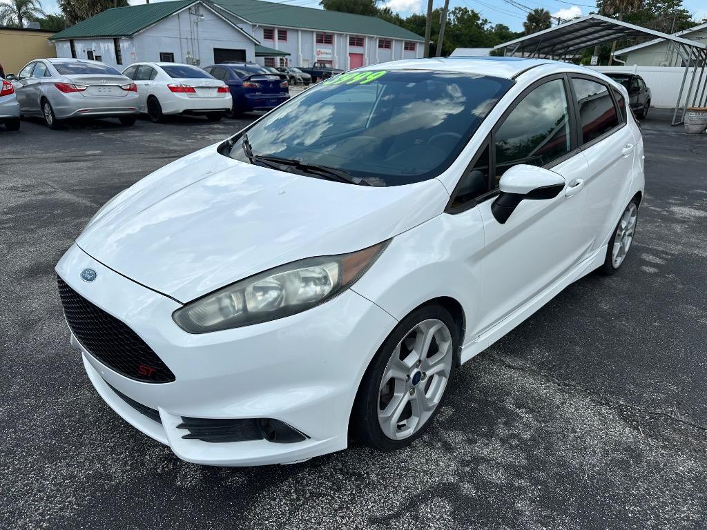 2015 Ford Fiesta - $3,999