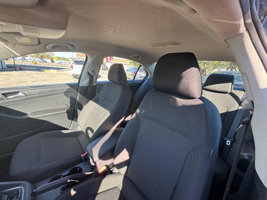2016 Volkswagen Jetta