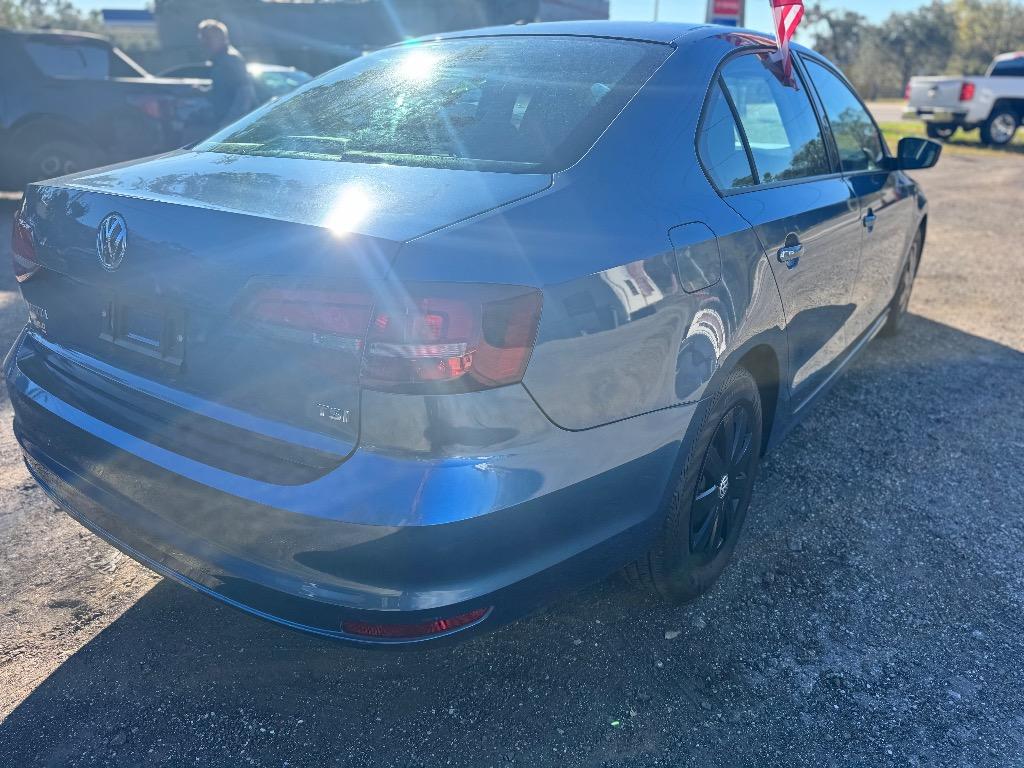 2016 Volkswagen Jetta
