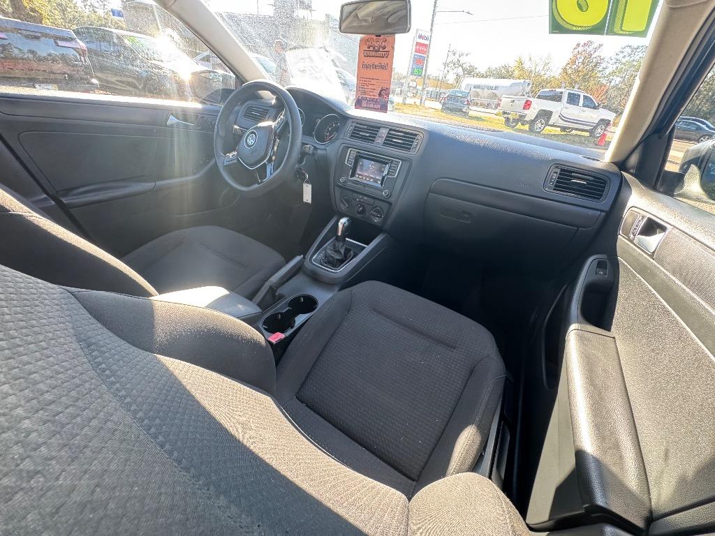 2016 Volkswagen Jetta