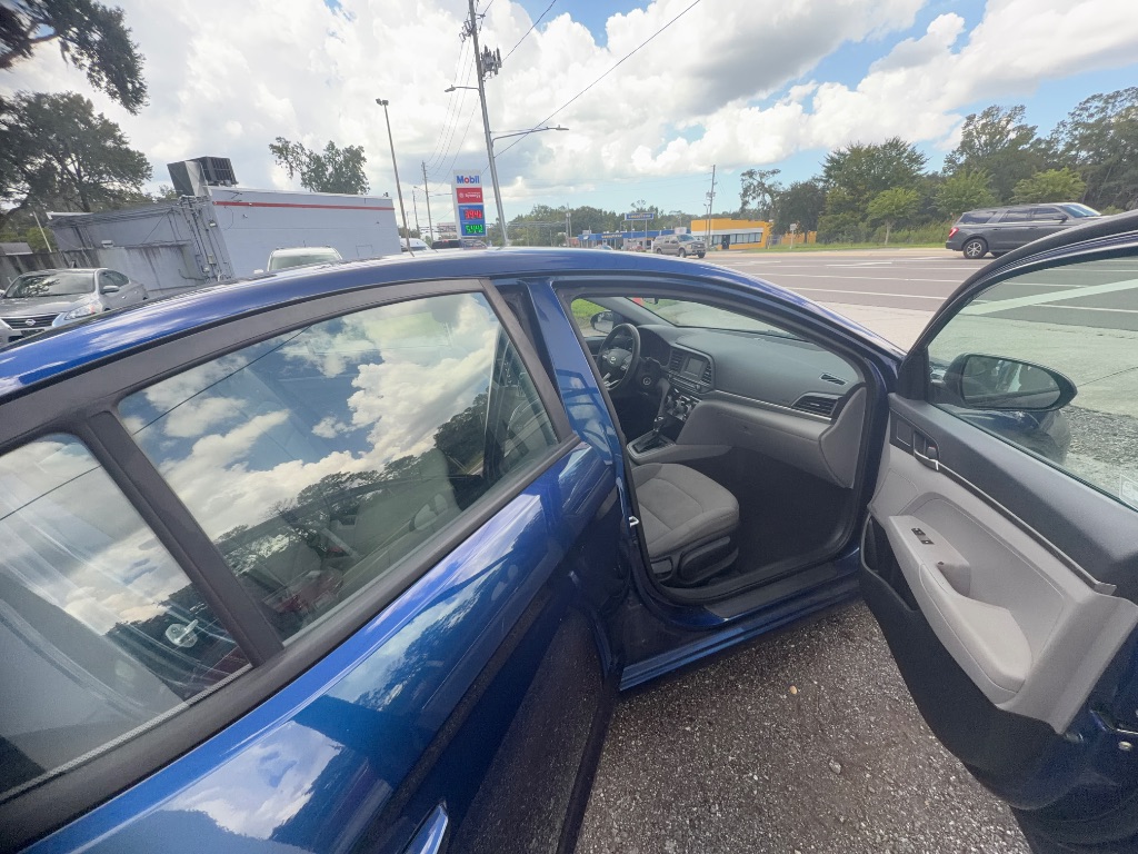 2019 Hyundai Elantra