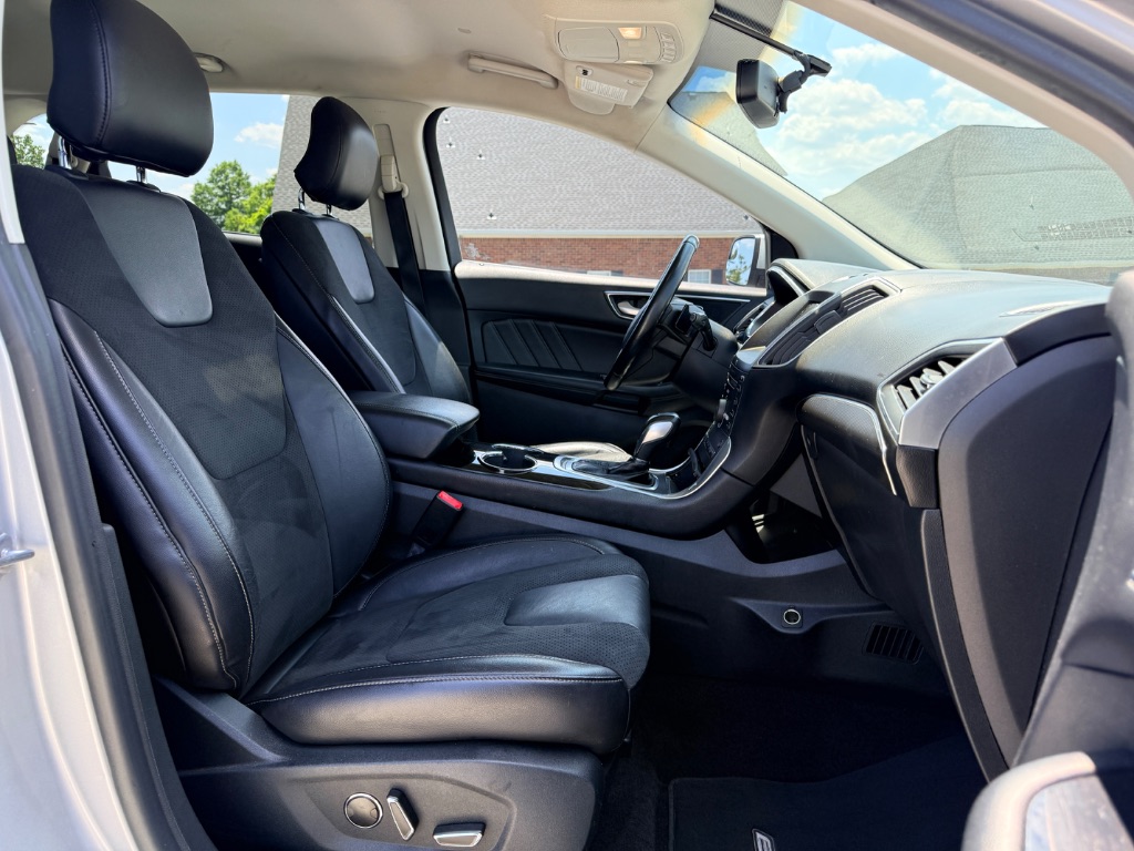 2016 Ford Edge - $9,500